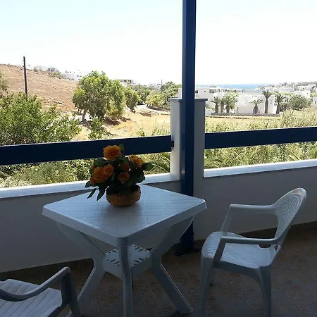 Oasis Piso Livadi